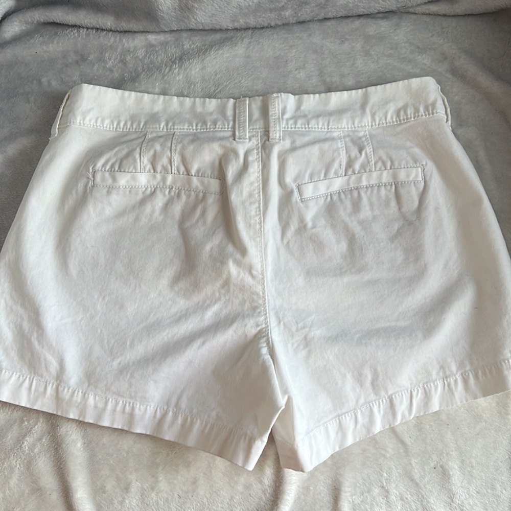 Old Navy white shorts - Picture 2 of 2